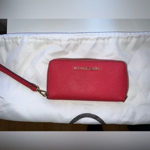 Michael Kors Coral Wrist Wallet